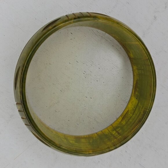 Vintage Bakelite Apple Juice Carved Bracelet Bangle Small Size - Picture 15 of 16